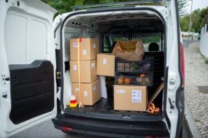 Jak założyć pas transportowy z napinaczem
