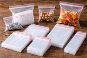 woreczki strunowe vs woreczki zip